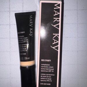 Mary Kay CC Cream Complexion Corrector Foundation SPF 15 Very Light